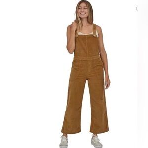 Patagonia Women's Stand Up Cropped Corduroy Overalls Size 6